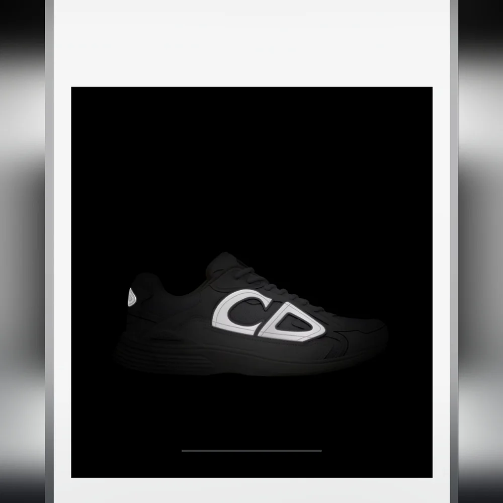 Dior Men's Gray Sneakers - Picture 9 of 17
